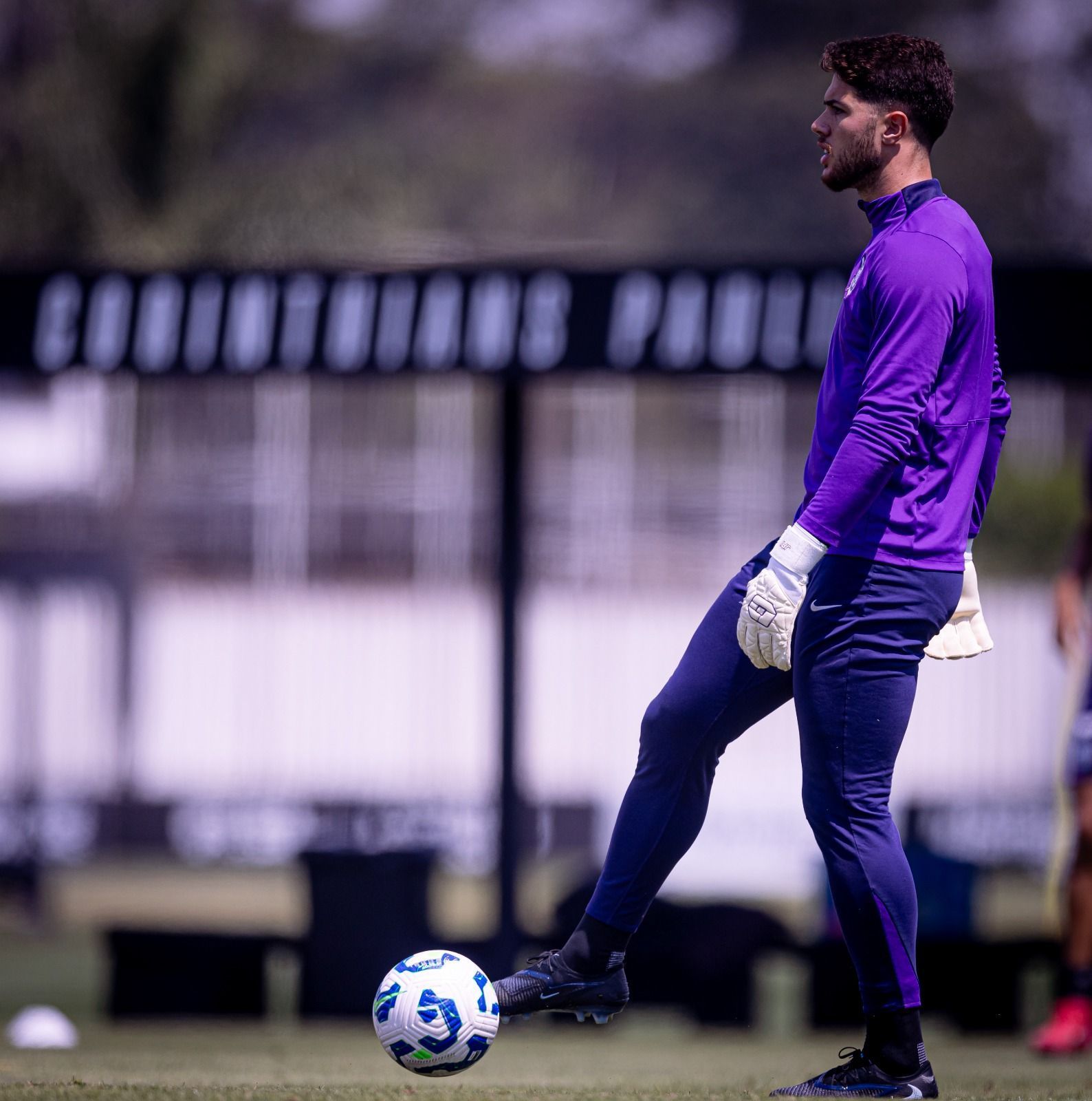 Goleiro do Corinthians é convocado para Mundial Sub-20, mas não tem presença garantida