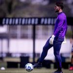 Goleiro do Corinthians é convocado para Mundial Sub-20, mas não tem presença garantida