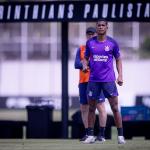 Comissão do Corinthians faz trabalho especial com recém-promovido da base