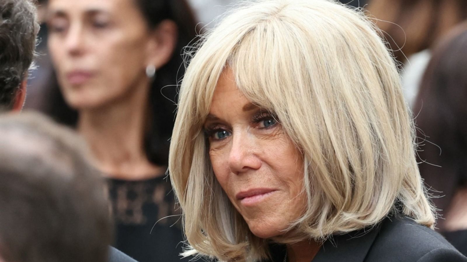 Entenda por que Brigitte Macron terá que provar que é mulher em processo nos EUA