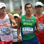 Caio Bonfim brilha no fim e conquista medalha de ouro no Mundial de Atletismo