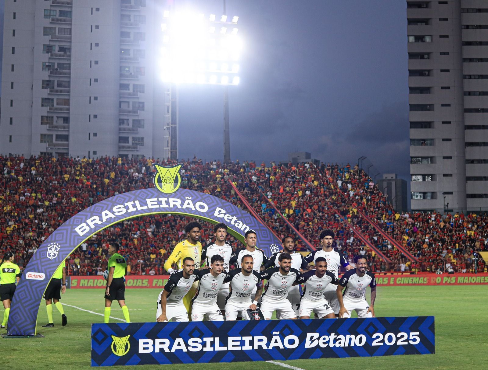 Fica ou não? Titular do Corinthians deixa futuro em aberto após derrota