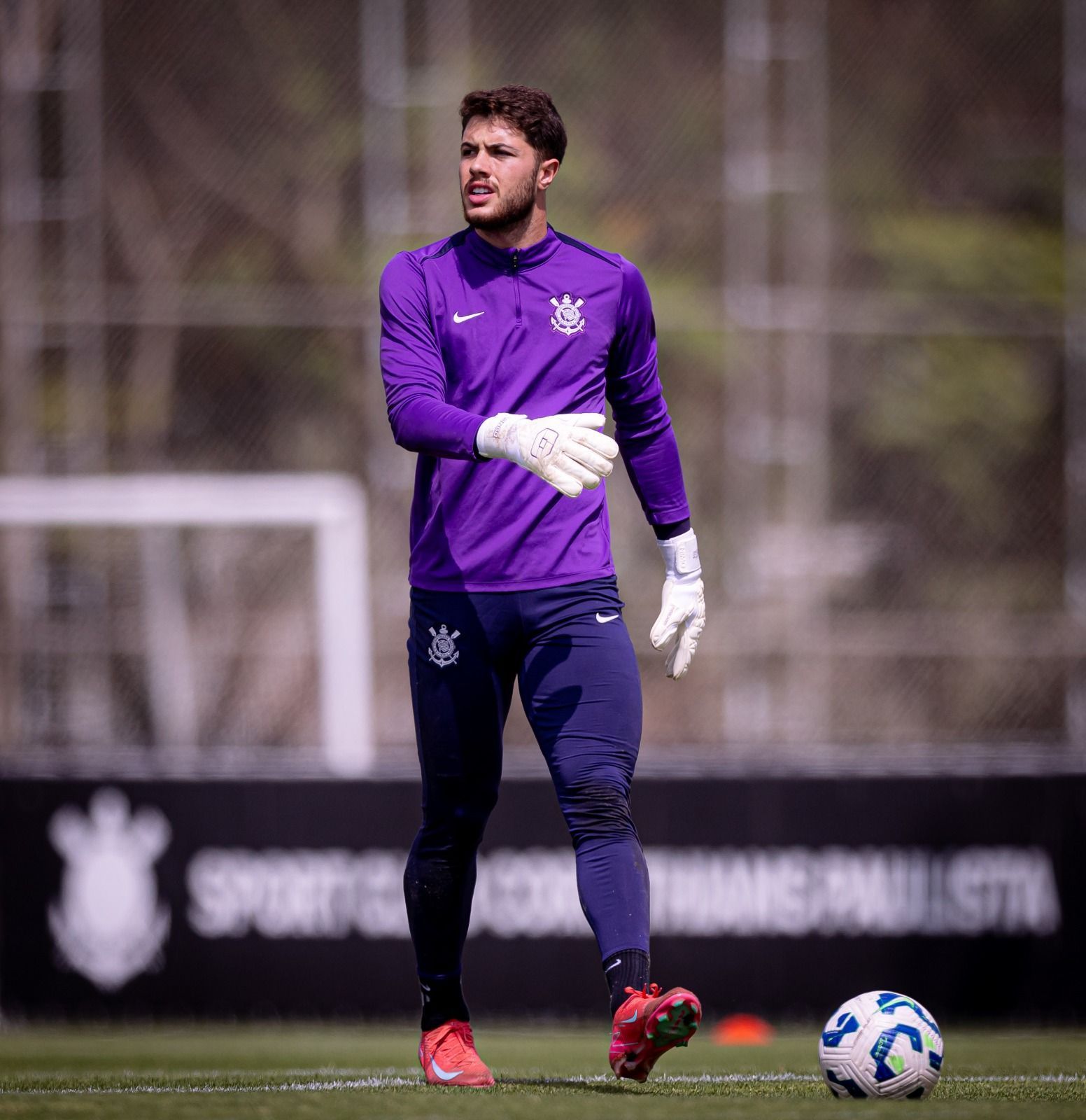 Corinthians barra convocação de goleiro para Copa do Mundo Sub-20
