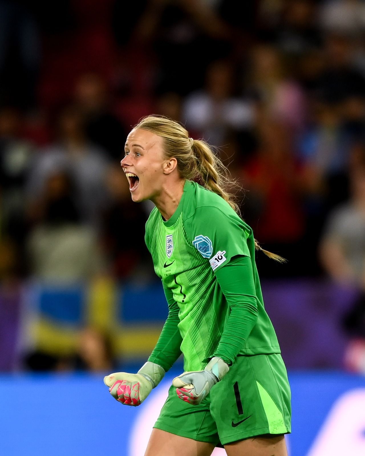 Bola de Ouro 2025: Hannah Hampton, do Chelsea, vence prêmio de melhor goleira