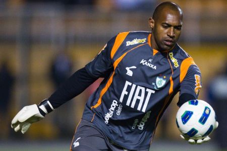 Neneca, ex-goleiro do América, morreu aos 45 anos