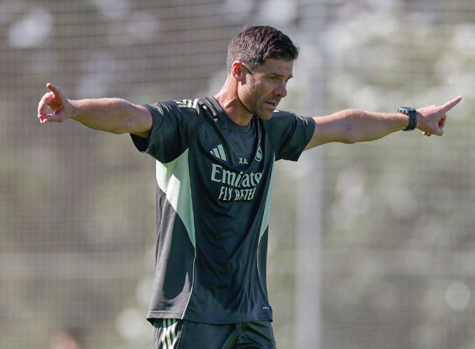 Técnico do Real Madrid atinge marca que apenas campeão pelo Cruzeiro conseguiu