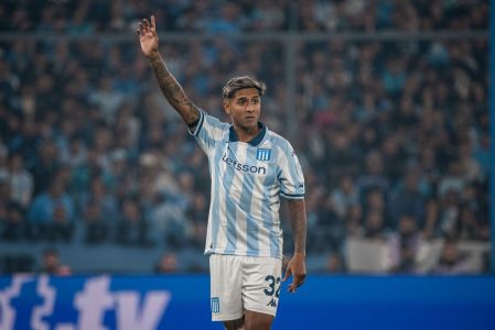 Racing se classificou nesta terça-feira (23), ao eliminar o Vélez Sarsfield, na Copa Libertadores