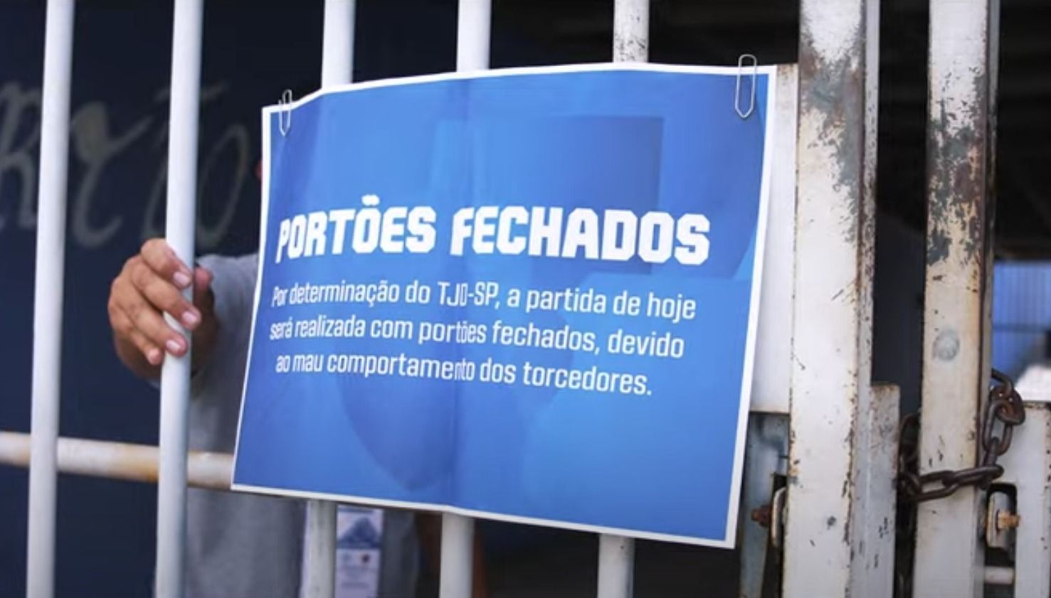 FPF fecha portões de jogos da base após 'comportamentos hostis' de adultos