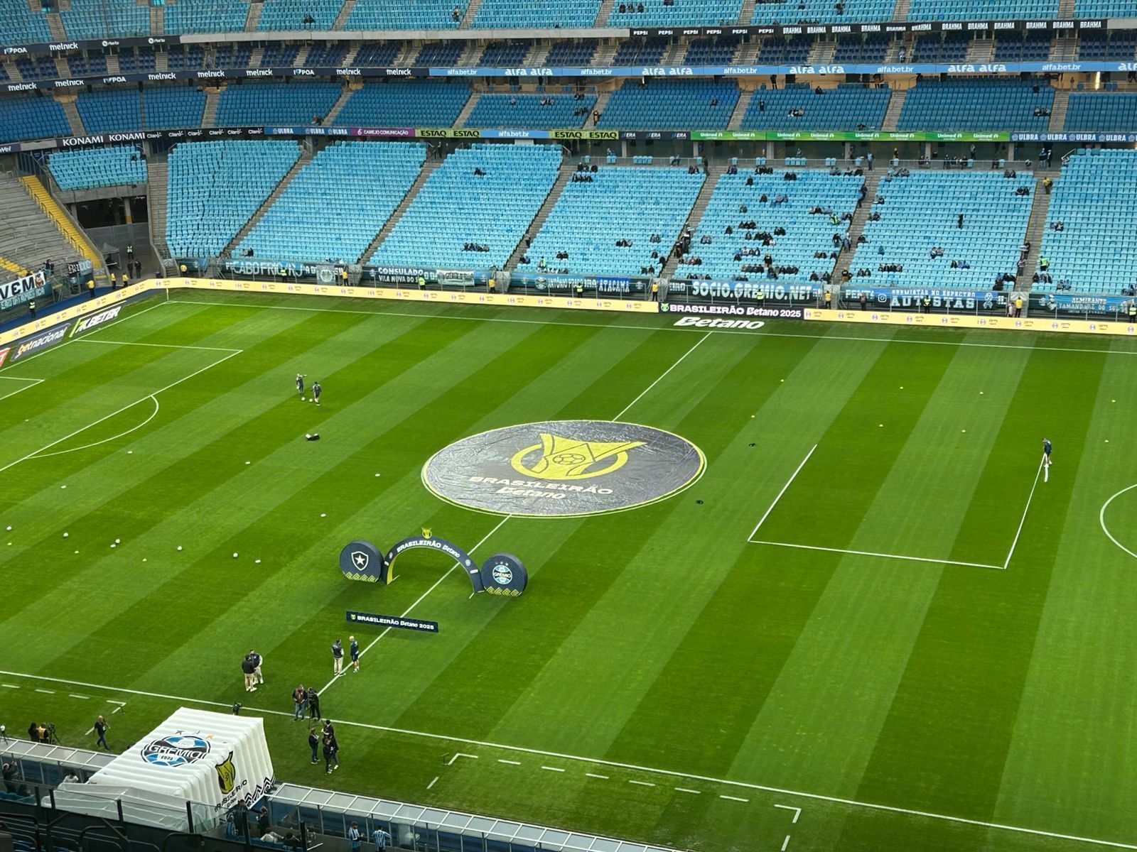 Grêmio x Botafogo: escalações definidas para o duelo pelo Brasileiro