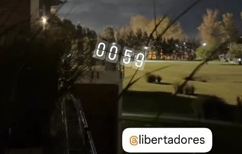 Madrugada do Flamengo em La Plata é marcada por queima de fogos próxima a hotel