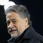 Torcedores do São Paulo xingam Julio Casares em eliminação para a LDU na Libertadores
