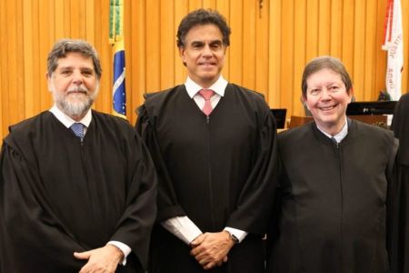 Posse dos ministros Vieira de Mello Filho (presidente), Caputo Bastos (vice-presidente) e José Roberto Pimenta (corregedor-geral da Justiça do Trabalho)
