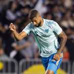 João Marcelo volta a jogar pelo Cruzeiro após 237 dias; veja como foi