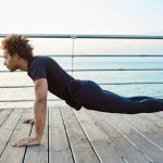 Rotina de força em casa: 8 exercícios fáceis que você pode fazer sem halteres