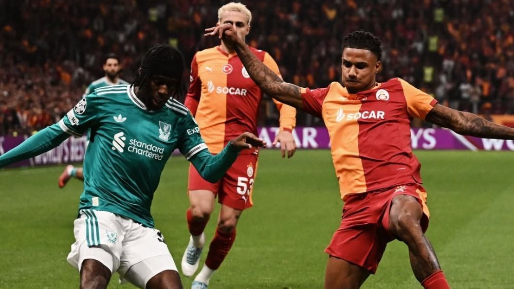Alisson se machuca, e Liverpool perde para Galatasaray pela Champions League