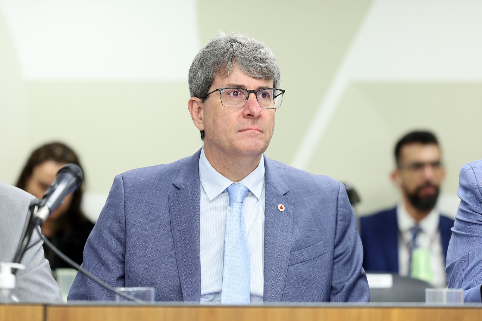 Governo Zema anuncia saída de advogado-geral, um dia após troca na CGE
