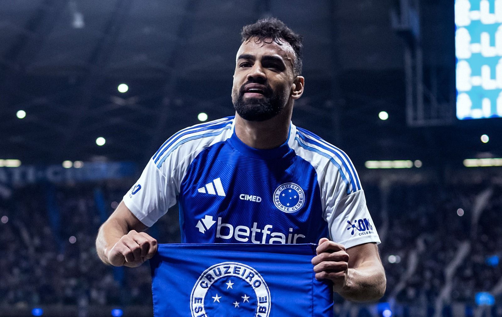 Fabrício Bruno, do Cruzeiro, está entre os melhores do mundo em índice defensivo