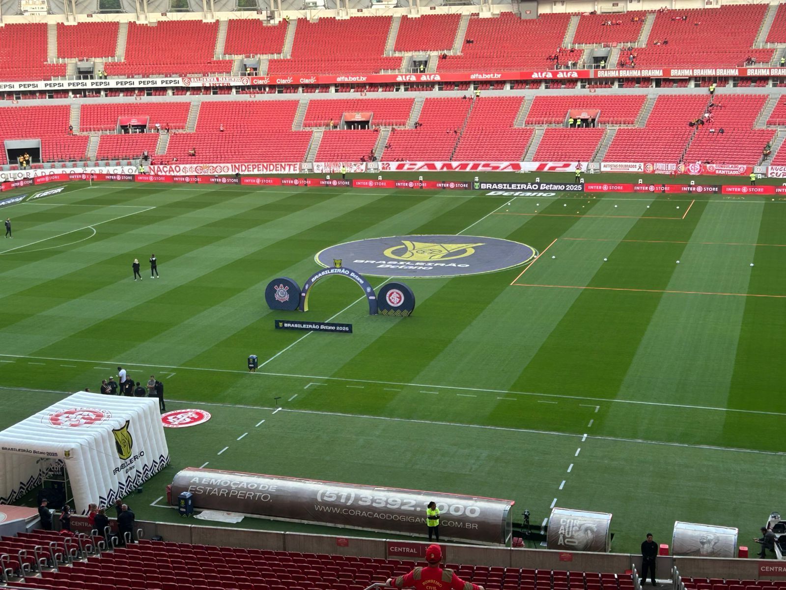 Inter x Corinthians: escalações definidas para o duelo válido pelo Brasileirão