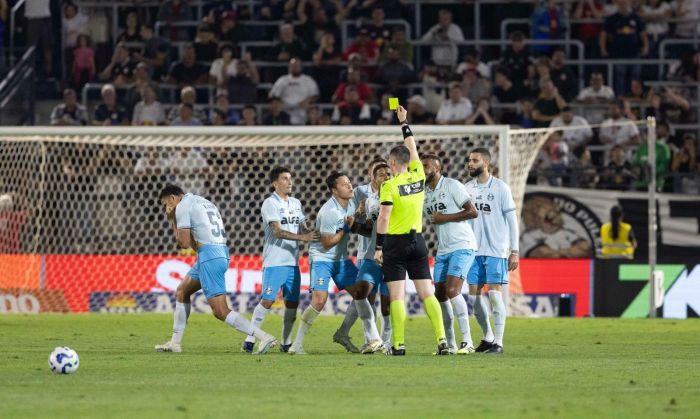 Grêmio ficou na bronca contra a arbitragem após a derrota para o RB Bragantino