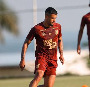 Renan Peixoto teve lesão grau 2 no joelho confirmada