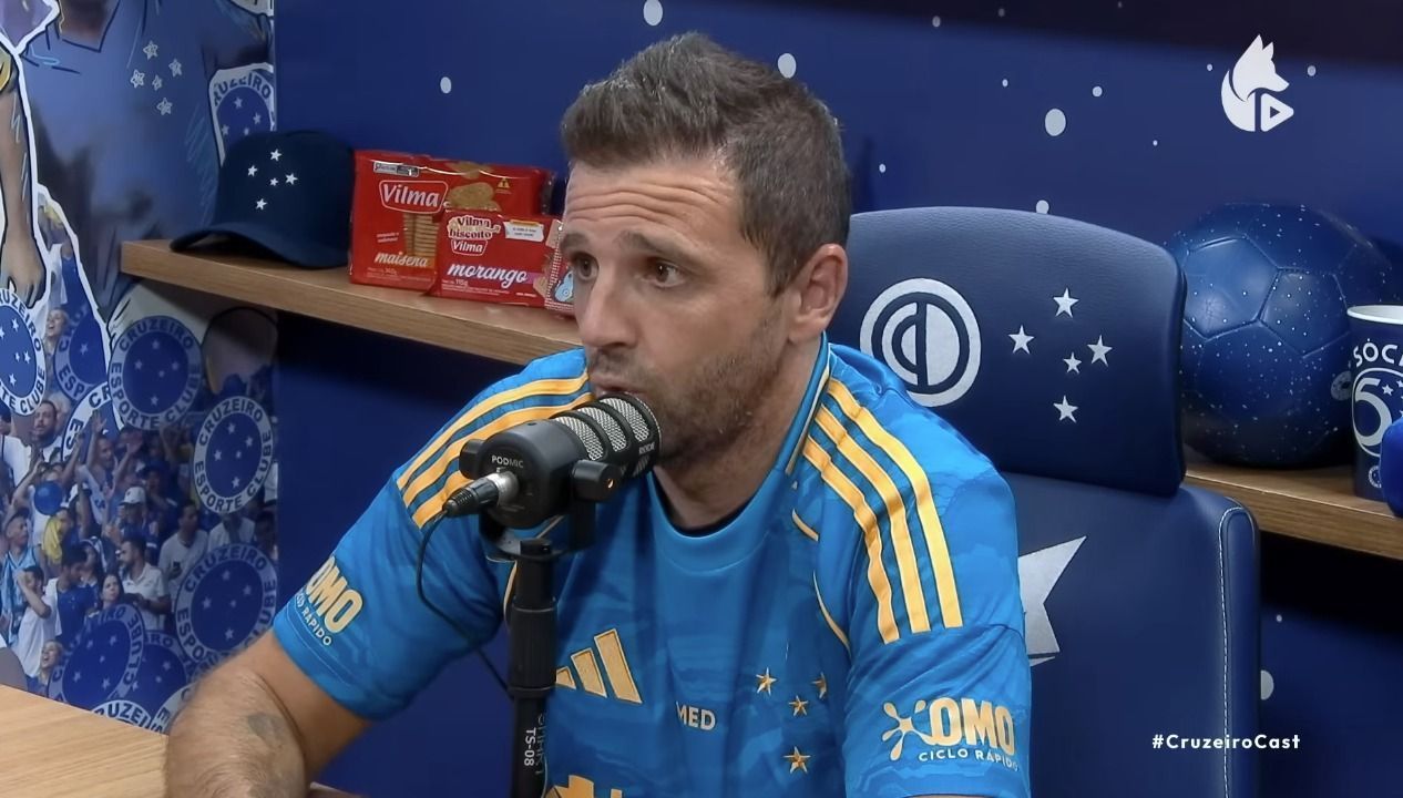 Ídolo do Cruzeiro se derrete ao futebol de Matheus Pereira: ‘Diferenciado’