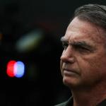 Deputado da base de Lula defende prisão domiciliar para Bolsonaro