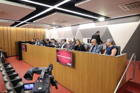 Audiência pública na Comissão de Segurança Pública da ALMG discutiu valorização das forças de segurança