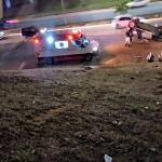 Condutora embriagada capota carro em viaduto de Ipatinga