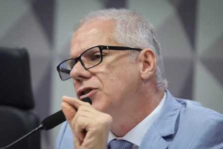 CPMI do INSS tem confusão entre depoente, ex-oresidente do INSS - Alexandre Stefanutto e relator, deputado Alfredo Gaspar