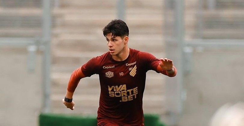 Destaques do Athletico-PR estão pendurados contra Avaí e preocupam para o Athletiba