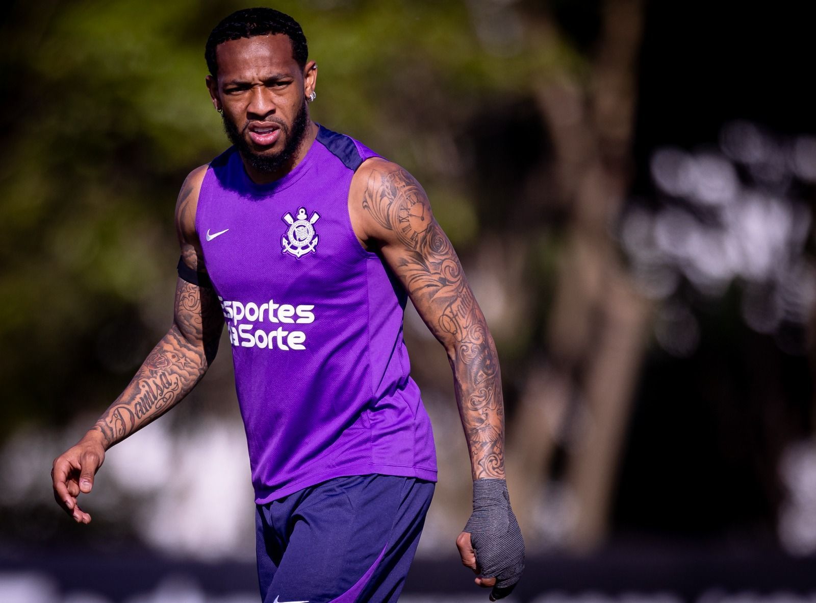 Corinthians: Martínez retorna ao CT, e clube aguarda para decidir sobre punição