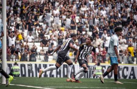 Atlético e Grêmio se enfrentaram neste sábado (18), na Arena MRV