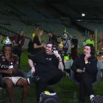 Após vitória sobre o Fluminense, jogadores do Vasco ‘fazem a festa’ com Casimiro; veja