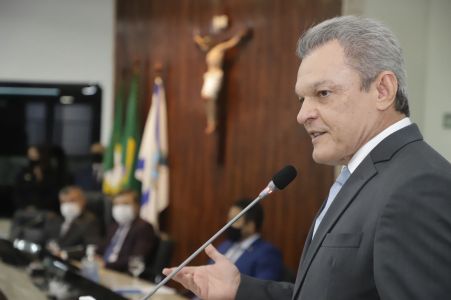 Ex-prefeito de Fortaleza deixa o PDT e anuncia filiação ao PSDB