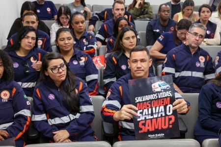 Trabalhadores do SAMU marcaram presença em audiência pública na ALMG