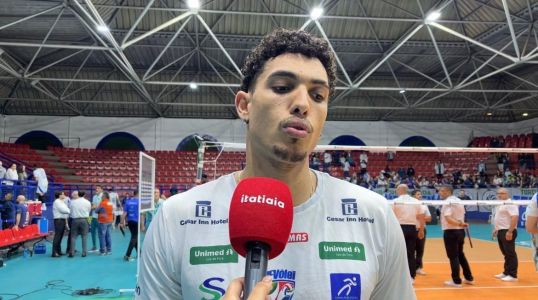 Wesleen, oposto do JF Vôlei