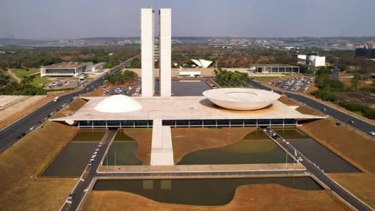 Senado aprova criação de 530 funções comissionadas no STF e STJ