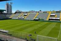 Chapecoense recebe o Barra para tentar reverter desvantagem na final do Catarinense
