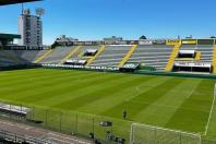 Chapecoense recebe o Barra para tentar reverter desvantagem na final do Catarinense