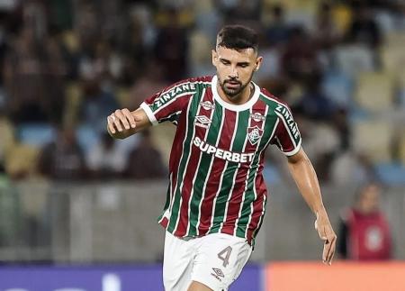 Ignácio deve ganhar chance na zaga do Fluminense contra o Internacional