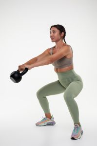 Kettlebell swing: fortaleça o corpo, queime gordura e corra melhor