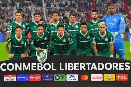 Palmeiras foi muito superado pela LDU nesta quinta-feira (23)