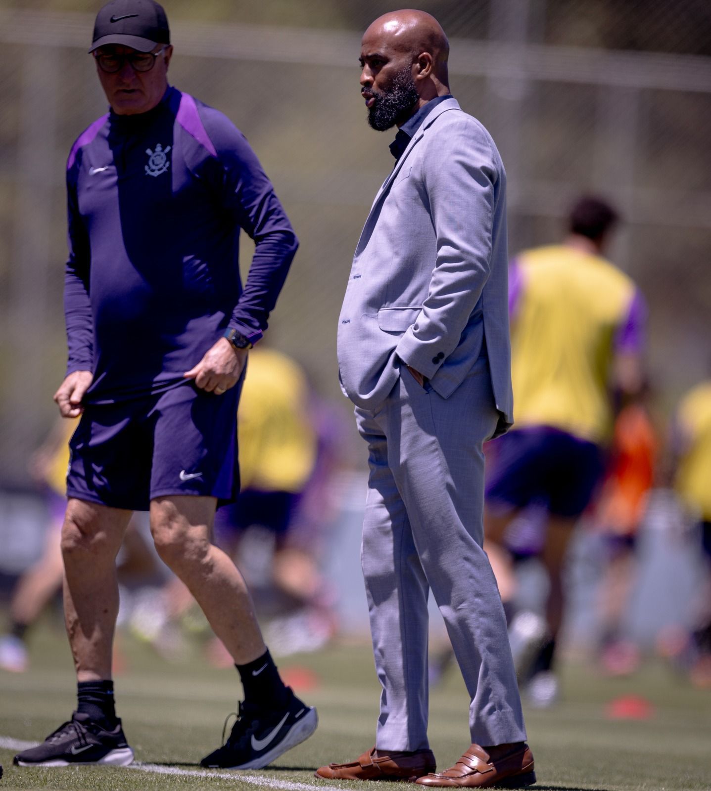 Dupla de ataque do Corinthians não convence e tem futuro indefinido