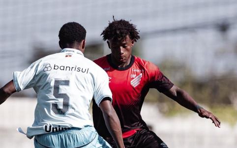Bruninho será testado no Athletico-PR na reta final da Copa Sul Sub-20
