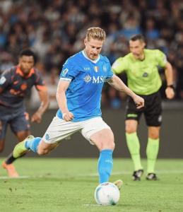 De Bruyne marca de pênalti, e Napoli vence Inter pelo Campeonato Italiano