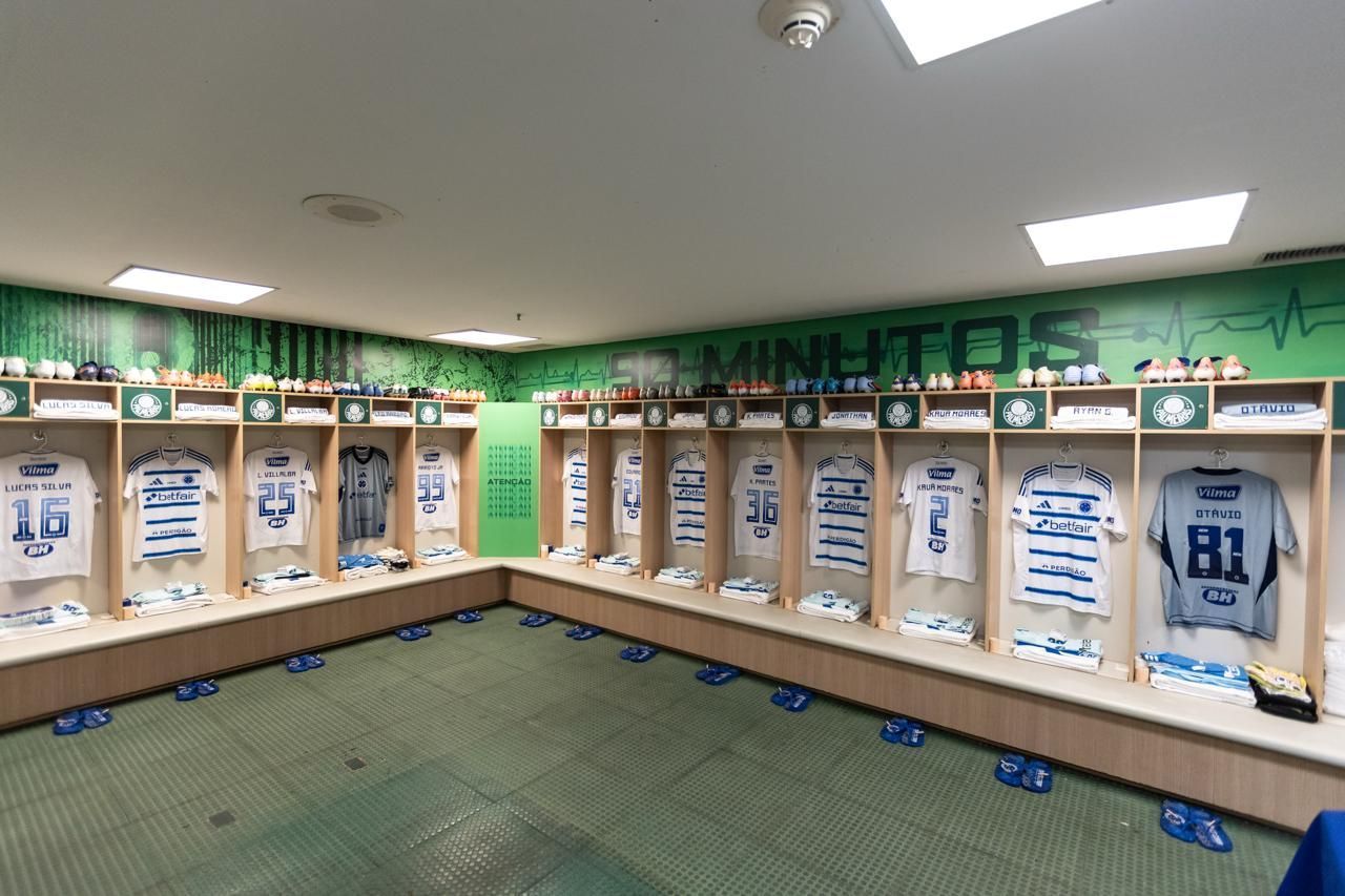 Atacante do Cruzeiro sente dores e vira desfalque para duelo com Palmeiras