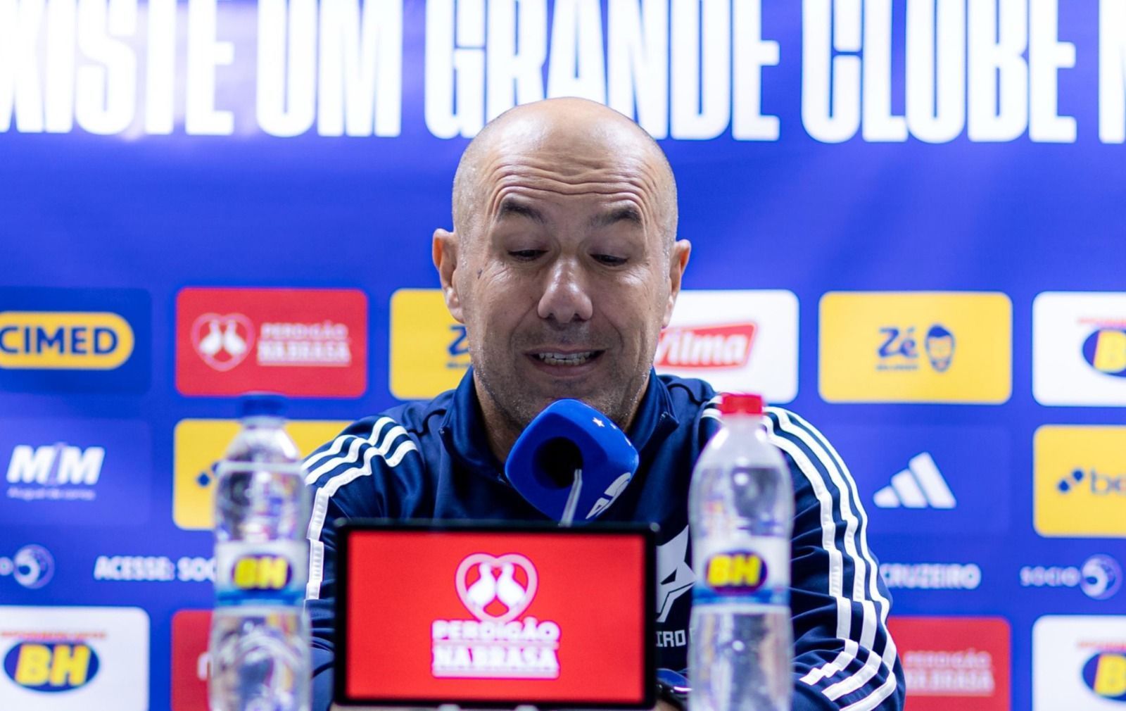 Imprensa europeia repercute polêmicas e reação de Jardim em Palmeiras x Cruzeiro
