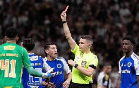 Cruzeiro teve cinco jogadores expulsos no Campeonato Brasileiro