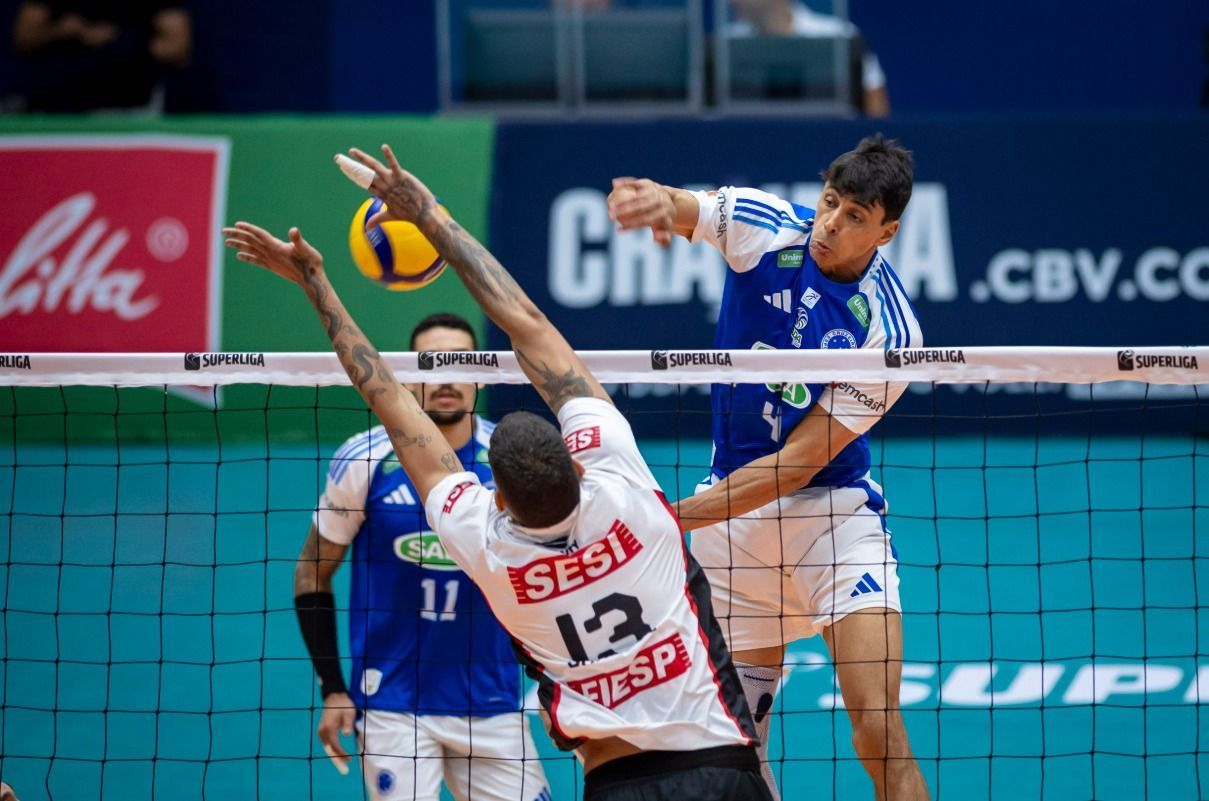 De virada, Sesi Bauru vence Sada Cruzeiro no tiebreak pela Superliga Masculina