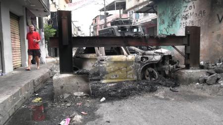 Megaoperação contra traficantes do Comando Vermelho (CV), realizada nesta terça-feira (28) no Rio de Janeiro, resultou na morte de dezenas de pessoas